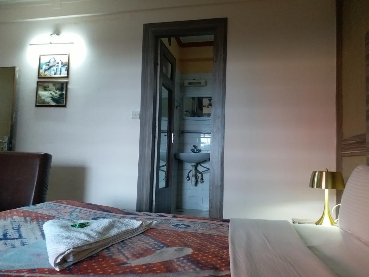 Hotel Marigold Pokhara Exterior foto