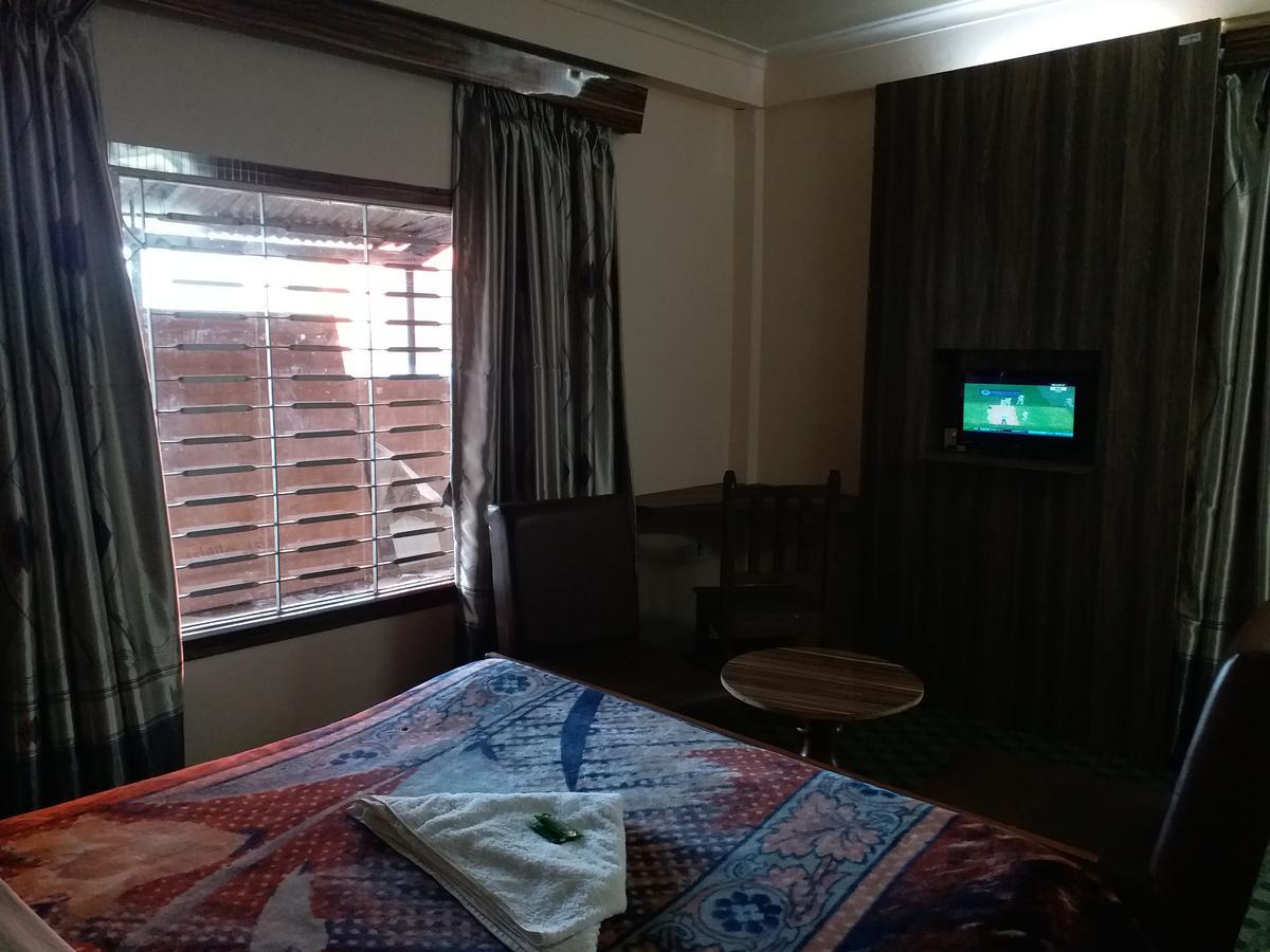 Hotel Marigold Pokhara Exterior foto